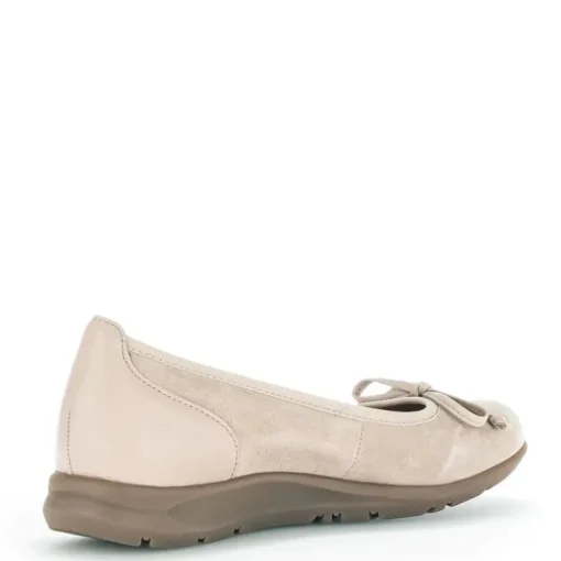 BEIGE BALLERINA