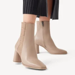 BEIGE STØVLE