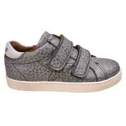 GRÅ SNEAKER